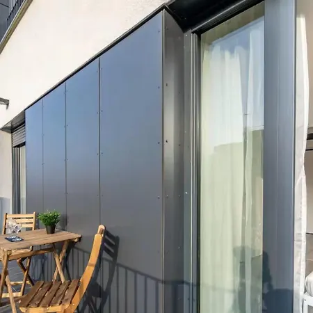 Modern Hideaway With Balcony Apartment Budapest