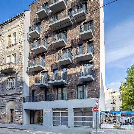 Modern Hideaway With Balcony Apartamento *