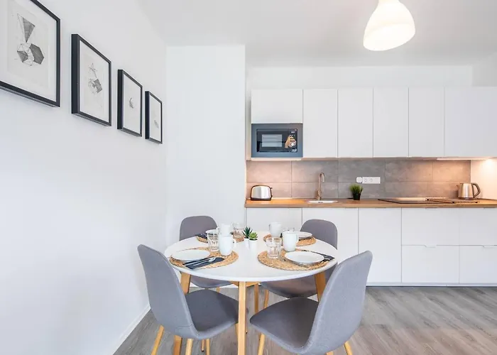 Modern Hideaway With Balcony Apartament Budapesta