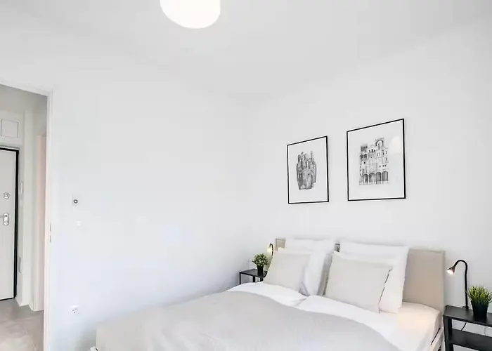 Modern Hideaway With Balcony Apartamento *